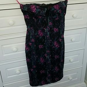 Betsey johnson flower & lace strapless dress