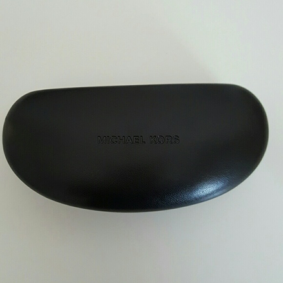 Michael Kors leather sunglasses case - Picture 1 of 2
