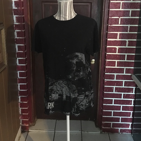 Bay island, Linkin park shirt!