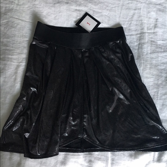 Brand new LnA Skirt - Picture 1 of 4