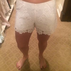 ❤️Dolce Vita White Lace Shorts