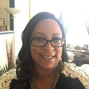 Meet your Posher, Lydia