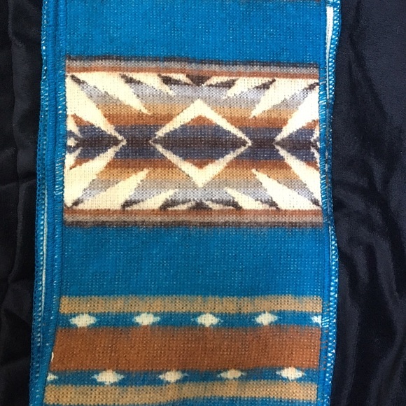 Scarf - Picture 2 of 3