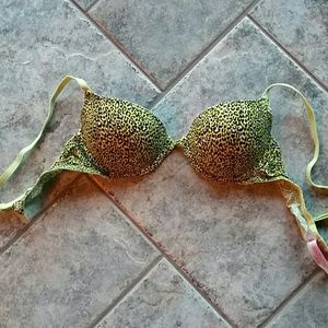 Yellow Leopard underwire bra.