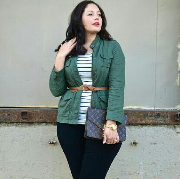 Plus size clothing - Picture 4 of 4