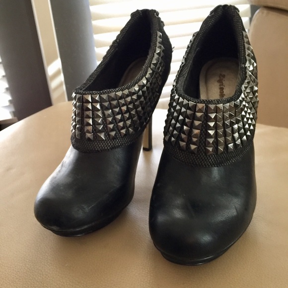 Zigi Soho Shoes - Black Ankle booties with studs