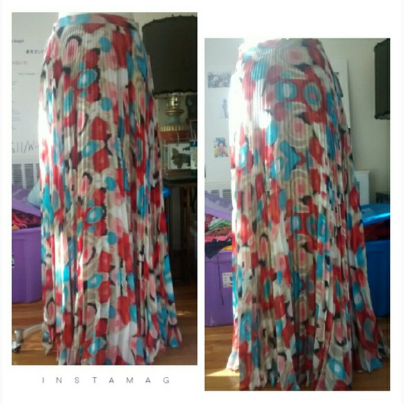 Pleated Multicolor Floor Length Maxi Skirt