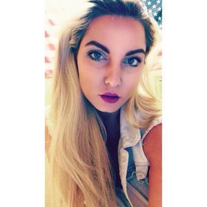 Meet your Posher, Kaylin