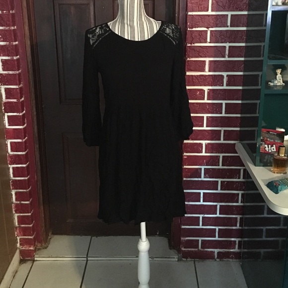 ❤️❤️lovely black dress!