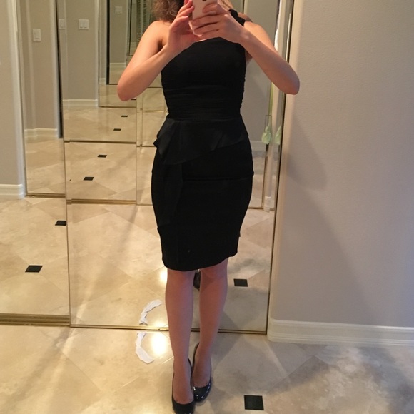 Dress - Picture 2 of 4