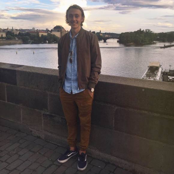 Meet your Posher, Steve