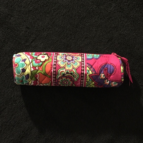 Vera Bradley On a Roll Case