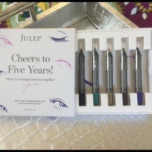 "CHEERS TO FIVE YEARS!" MINI EYELINER SET