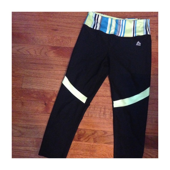 Athletic leggings