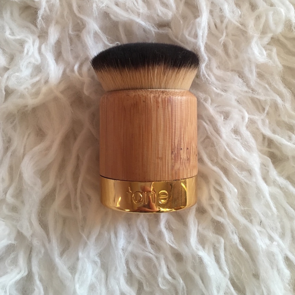 Tarte kabuki brand new