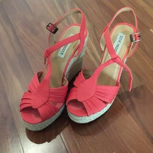 Salmon colored wedges