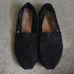 Black Lace Toms