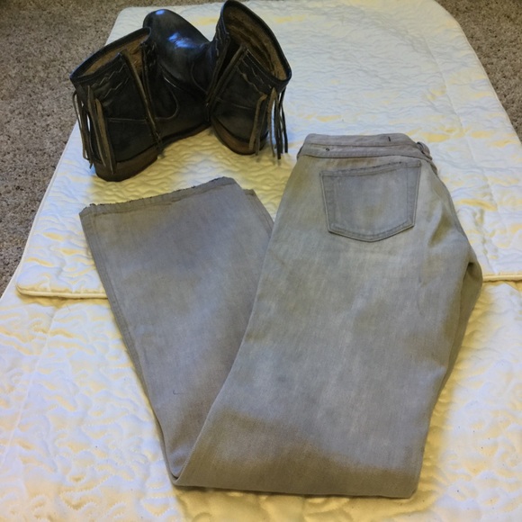 Somewhat Distressed Diesel Jeans - Picture 2 of 4