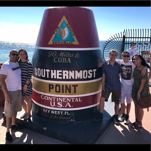 Meet your Posher, Rosalyn 🇵🇷 - Picture 8 of 8