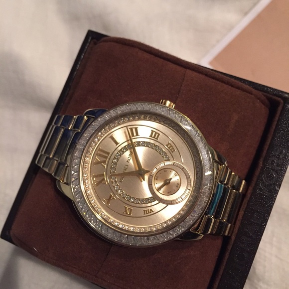 NWT Michael Kors Madelyn Pavé Gold-Tone Watch