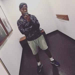 Meet your Posher, Damien