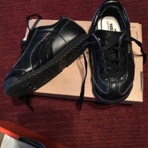 Size 6c Pumas