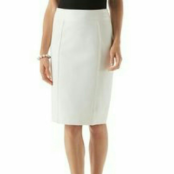 White House Black Market skirt - Picture 2 of 2
