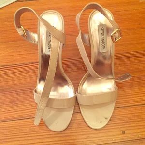 Steve Madden Tan Patent Heeled Sandals Size 8.5