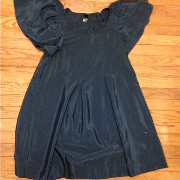 🎉sale-Super cute H&M Dress sz 6