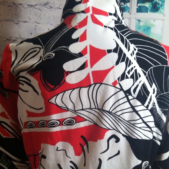 Chico's Hawaiian Themed Jacket Host Pic ✨ - Picture 2 of 16