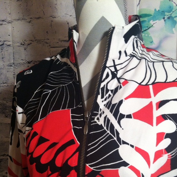 Chico's Hawaiian Themed Jacket Host Pic ✨ - Picture 4 of 16