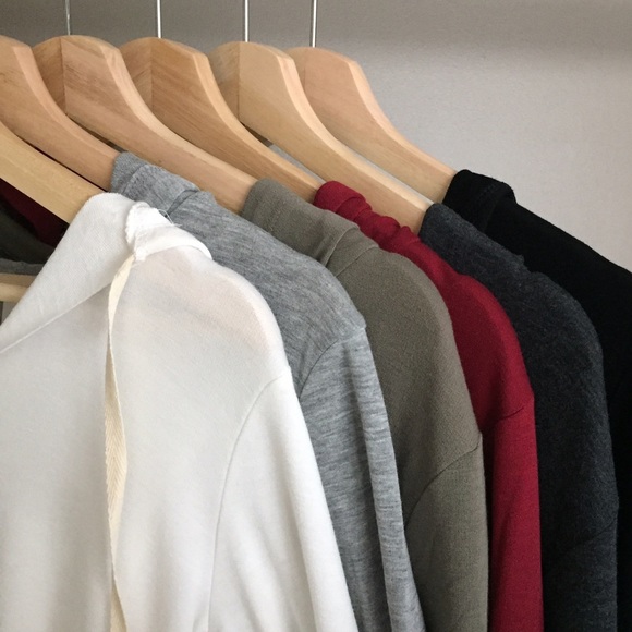 Soft knit lightweight sweater w/ hood - Picture 2 of 4