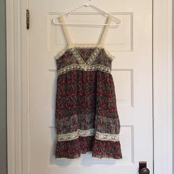 Flowery above the knee dress