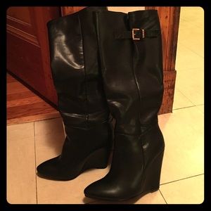 Steve Madden wedge boot