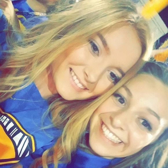 Meet your Posher, Brooke - Picture 1 of 1