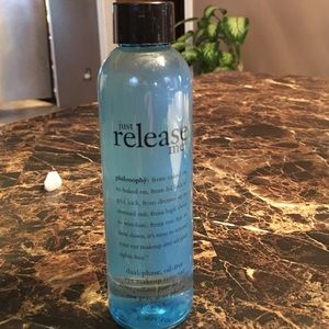 Eye makeup remover
