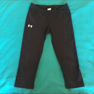 Under Armour Cropped Compression Leggings Pants