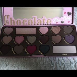 Too Faced Chocolate Bons Bons Palette.