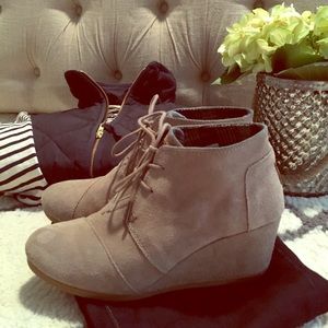 Cute Tom Booties