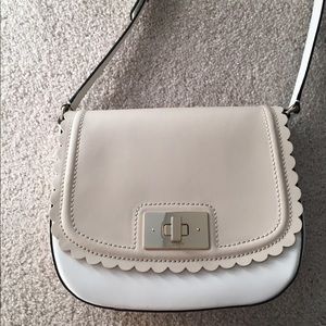 Kate spade scallop two tone Seth crossbody