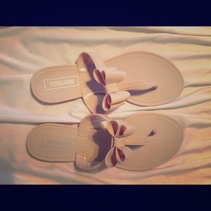 Nude bow sandals