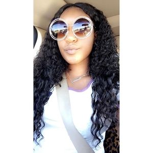 Meet your Posher, Talya