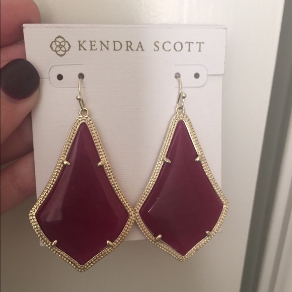 Kendra Scott Maroon Alexandra Earrings NWT