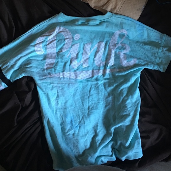 VS PINK varsity crew