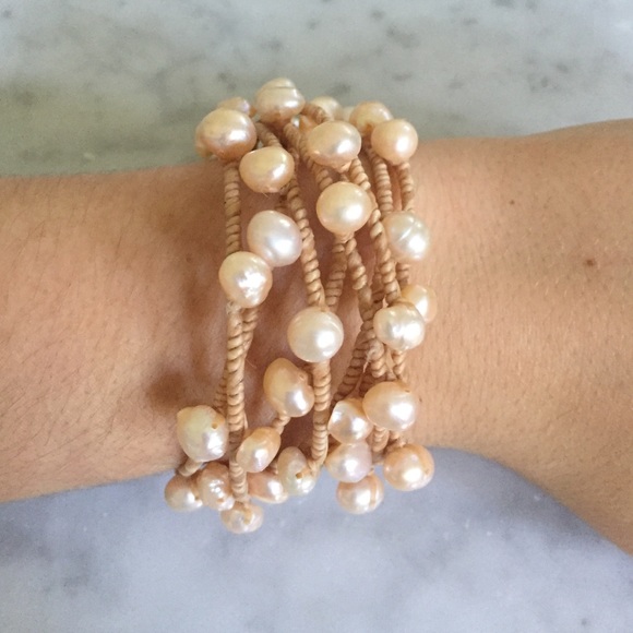 Lily Pulitzer Pearl bracelet
