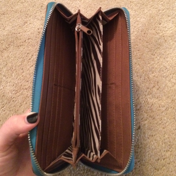 blue and tan wallet - Picture 2 of 3