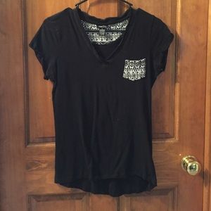 Black V-neck with accent