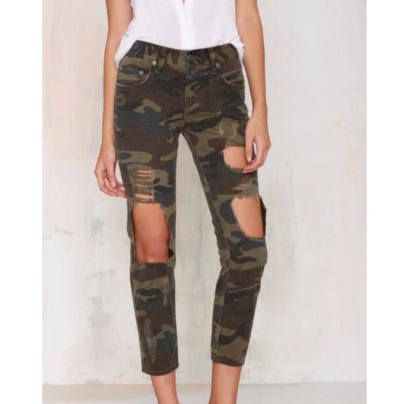 Lovers + Friends Pants - Lovers + friends camo pants