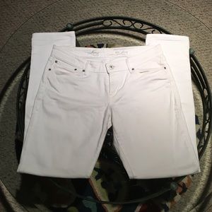 Levi's Demi curve white skinny jeans