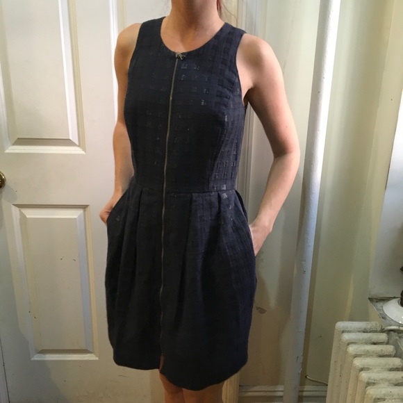 Club Monaco Dresses & Skirts - Club Monaco Navy Square Zipper Shift Dress